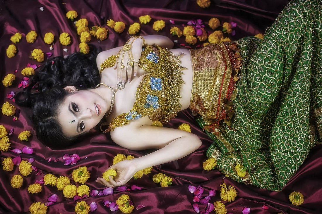 The Best Traditional Dresses Of India - Nihal Fashions