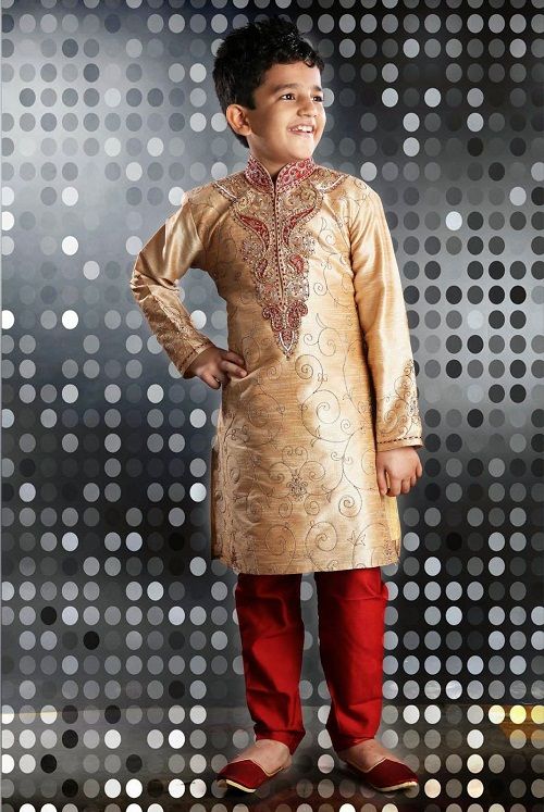 A Complete Guide to Styling Kurta Pajamas - Nihal Fashions