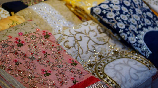 The Differences And Similarities Between Kurta & Kurti - Nihal Fashions